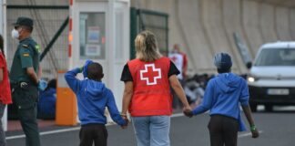 El Constitucional anula el protocolo de menores migrantes aprobado por el Gobierno canario