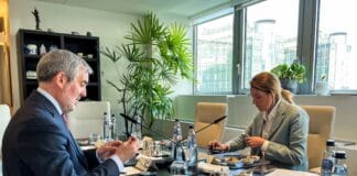 Clavijo traslada a la presidenta del Parlamento europeo la problemática de la vivienda en Canarias