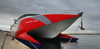 Armas Trasmediterránea ofrece 240.000 plazas para viajar entre islas en Semana Santa