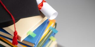 Universidades resuelve las primeras becas del curso 2024/25 con un abono inicial de 1,4 millones de euros