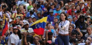 Liberan a Corina Machado tras una violenta detención ordenada por Maduro