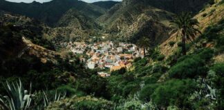 Vallehermoso abona por adelantado las ayudas a la rehabilitación de viviendas rurales