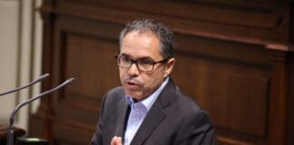 El PSOE logra el apoyo para impulsar la jubilación anticipada de las camareras de piso en Canarias