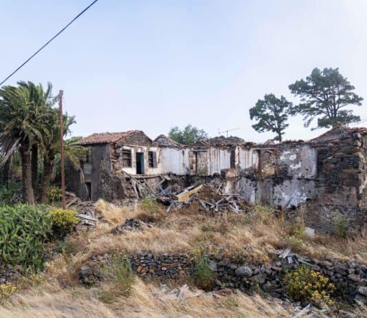 Turismo concede una subvención de 2,4 millones de euros a La Gomera para la urbanización de Casa Ayala