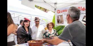 San Sebastián de La Gomera celebra el Día de Canarias con un homenaje a las tradiciones, los oficios artesanales y la gastronomía local