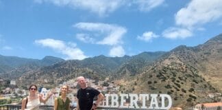 La Gomera recibe un medio internacional para reforzar su promoción turística en el mercado francófono