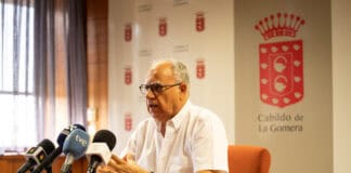 El Cabildo abre este martes el plazo para solicitar las nuevas ayudas al sector del taxi en La Gomera