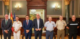 El Ejército y el Gobierno de Canarias firman un protocolo de actuación en caso de incendio forestal en espacios de uso de las Fuerzas Armadas