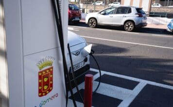 El Cabildo mantiene abierto el plazo para solicitar las ayudas a la adquisición de vehículos eléctricos