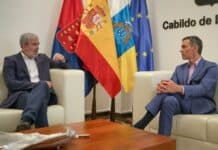 Clavijo propone a Sánchez la aprobación de un Decreto Ley específico para los asuntos canarios pendientes