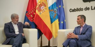 Clavijo propone a Sánchez la aprobación de un Decreto Ley específico para los asuntos canarios pendientes