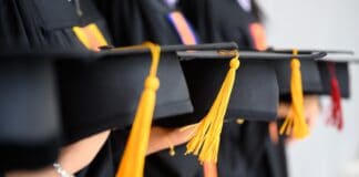 Canarias convoca las becas universitarias 2025/2026 con una dotación de 10,5 millones de euros