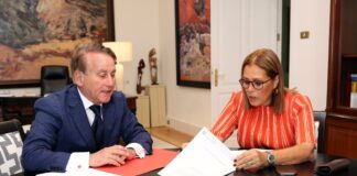 Astrid Pérez lidera en el Parlamento el inicio de la ronda presupuestaria 2026 junto al Consejo Consultivo