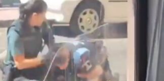 La familia del joven reducido en La Gomera dice que recibió cuatro impactos de bala