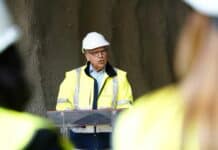 Curbelo valora la finalización de la excavación del túnel de la Variante como un hito en la modernización viaria de La Gomera