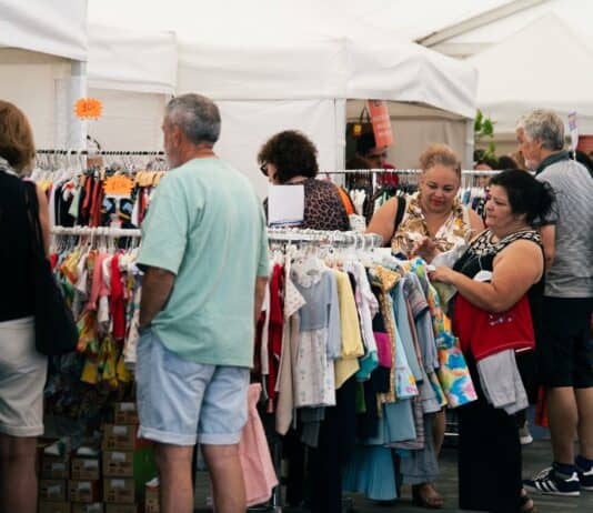 Exposaldo La Gomera reúne a una treintena de comercios con tres jornadas de actividad en la Plaza de Las Américas