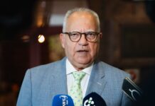 Curbelo pide una reflexión profunda sobre la carga fiscal que soportan los autónomos