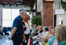 El Cabildo agota las plazas del programa de viajes socioculturales para personas con movilidad reducida