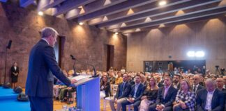 Clavijo recuerda a Adán Martín como un presidente de consenso y visionario sobre el futuro de Canarias