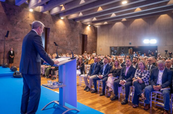 Acto de Adán Martín