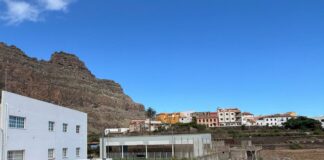 Agulo refuerza su transición energética con una planta solar dentro del Plan de Sostenibilidad Turística “El Bombón de La Gomera”