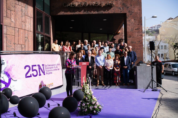 251125 Acto institucional y homenaje a las víctimas con motivo del 25N en La Gomera