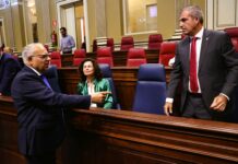 Curbelo invita al Gobierno a convertir la artesanía en una política estratégica y estable en Canarias