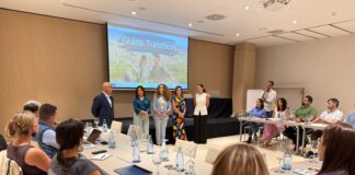 El Gobierno de Canarias convoca los exámenes para obtener el carné de guía de turismo de 2025