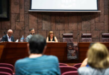 El Cabildo acoge la presentación del libro El viaje de las momias canarias, una obra que rescata la memoria arqueológica del Archipiélago