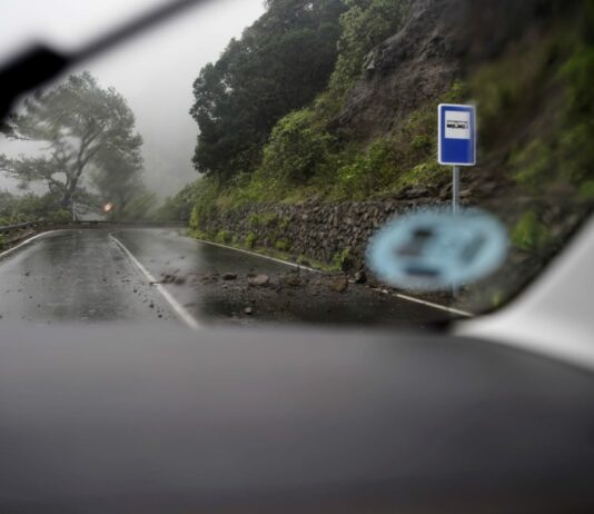 Calima, lluvias y tormentas este martes en Canarias