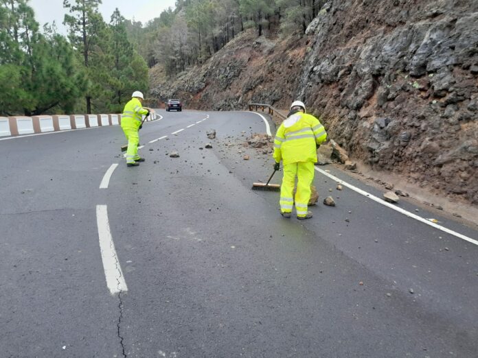 131225 Operativo de mantenimiento de carreteras del Cabildo de La Gomera