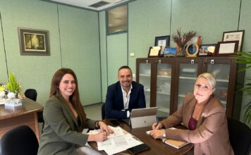 Adasat Goya visita las instalaciones del Hospital Nuestra Señora de Guadalupe, en La Gomera