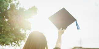 El Gobierno de Canarias notifica la primera resolución definitiva de las becas universitarias 2025/2026