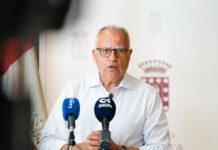 El Cabildo abre el plazo para solicitar las becas al estudio, transporte y alquiler para jóvenes estudiantes