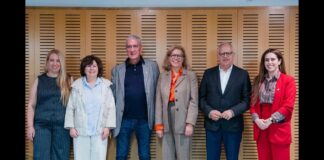 Los centros sociosanitarios de La Gomera se benefician de un programa pionero de salud bucodental