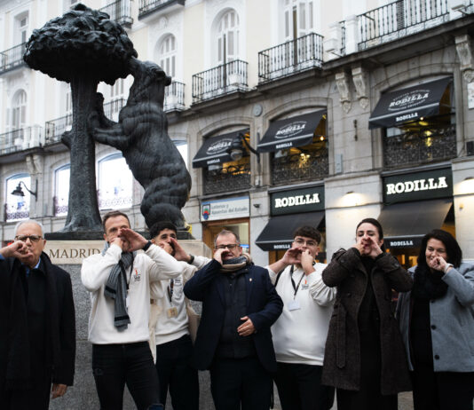 El Silbo Gomero llega a la Puerta del Sol para promocionar a la isla como destino patrimonial