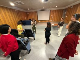 El Hospital Nuestra Señora de Guadalupe recibe la visita del alumnado del proyecto NEAE +21