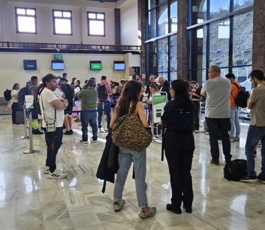 La Gomera incomunicada por vía aérea tras la imposibilidad de aterrizaje de los aviones de Gran Canaria y de Tenerife este miércoles