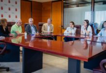 Cabildo y Colegio Oficial de Farmacéuticos refuerzan el programa ‘Silbo’ con un nuevo convenio