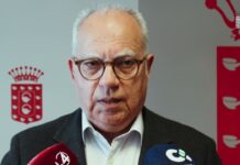 Curbelo rechaza la subida de tasas aeroportuarias y reclama un tratamiento específico para los aeropuertos canarios