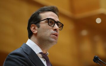 Sánchez nombra vicepresidente primero a Carlos Cuerpo y ministro de Hacienda a Arcadi España