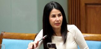 ASG solicita datos por islas y medidas estructurales para reducir la pobreza infantil en Canarias