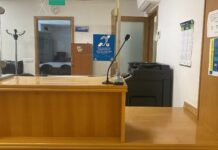 La Gerencia de Servicios Sanitarios de La Gomera instala un dispositivo para mejorar la atención a personas con discapacidad auditiva