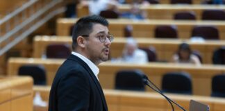 Fabián Chinea (ASG) exige en la Comisión de Autonomías del Senado un plan urgente y específico para frenar la crisis de vivienda en Canarias y Baleares