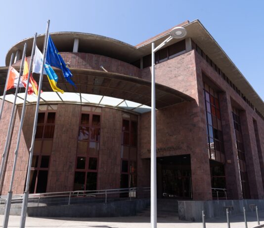 El Cabildo mantiene abierto el plazo de solicitudes para las ayudas a autónomos y pymes