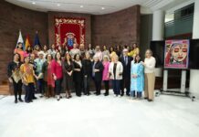 La antología “Ishwari” reúne en el Parlamento de Canarias las voces literarias de 79 mujeres hindúes