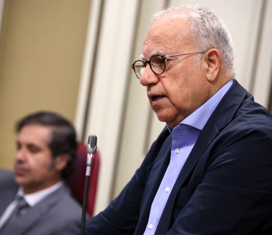 Curbelo ve en las comunidades energéticas una clave para abaratar la luz, impulsar renovables y cohesionar Canarias