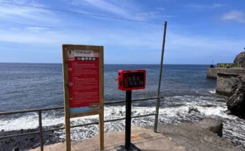 Vallehermoso incorpora tecnología de rescate inmediato en su litoral con la instalación de dispositivos OneUP