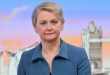 El Gobierno inglés lamenta el accidente de guagua en La Gomera y ofrece ayuda a los británicos afectados