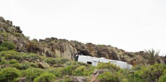 El 112 actualiza la última información sobre el accidente de guagua en la GM-2 de La Gomera